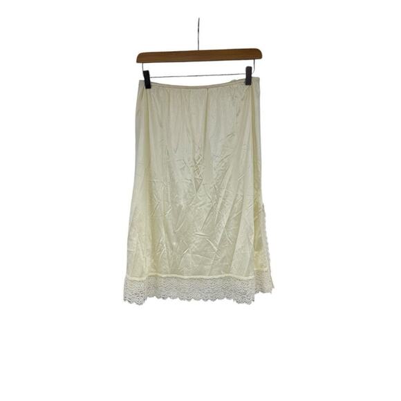 Vintage By Beau Trix Cream Half Slip Lace Trim 100% Nylon Womens XL - Picture 4 of 7